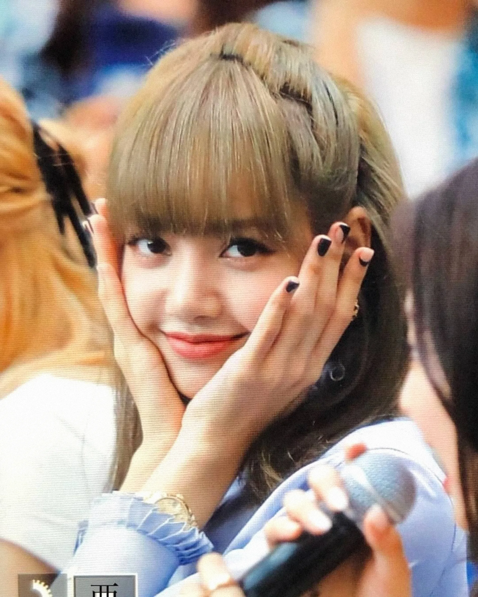 ¡LISA presiona PLAY! La estrella de BLACKPINK anuncia su esperado regreso en solitario